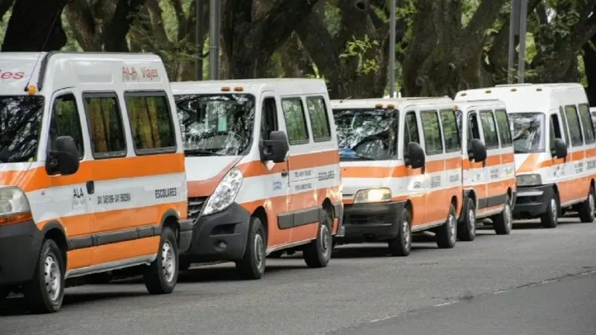 transporte escolar transportes escolares
