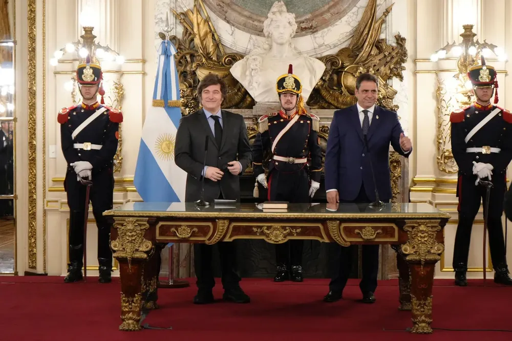 Lisandro Catalán y Javier Milei