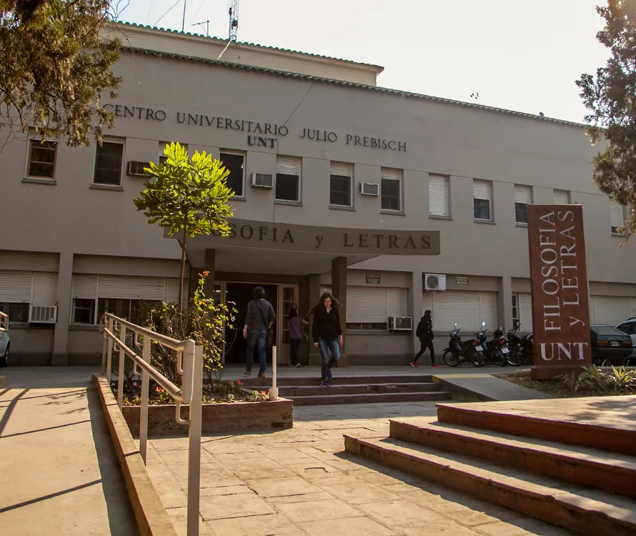 Facultad de Filosofía y Letras