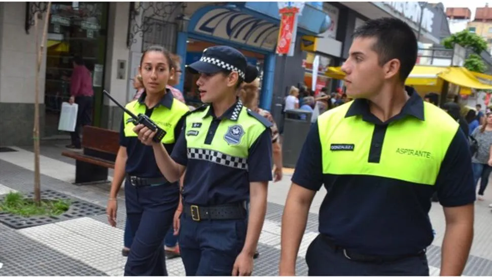 Policía