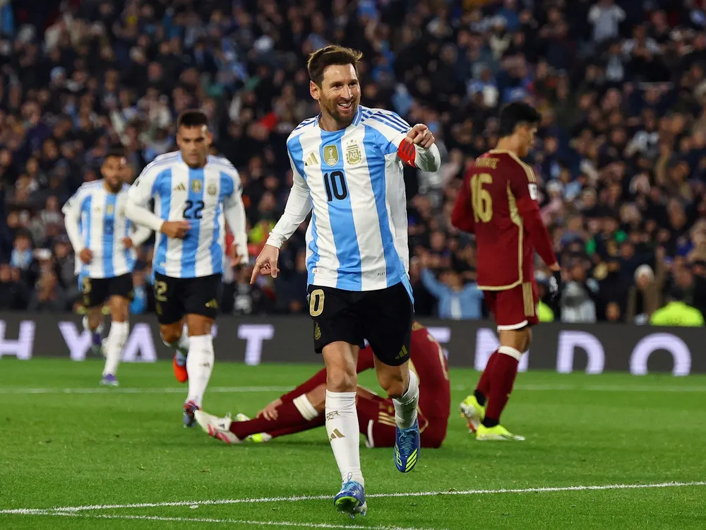 tVOHhxzah_2000x1500__1