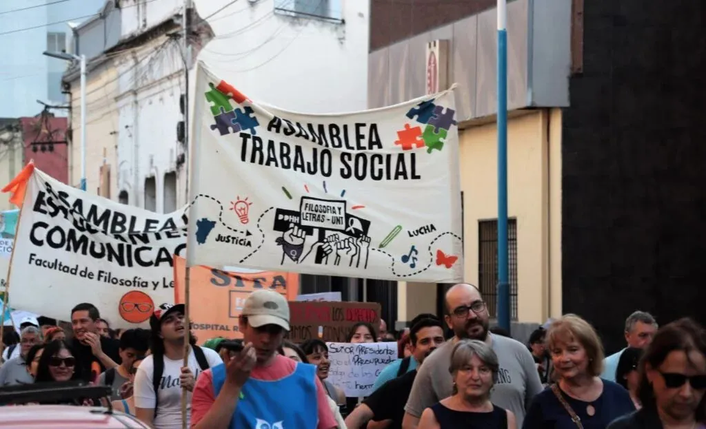 Marcha Universitaria3