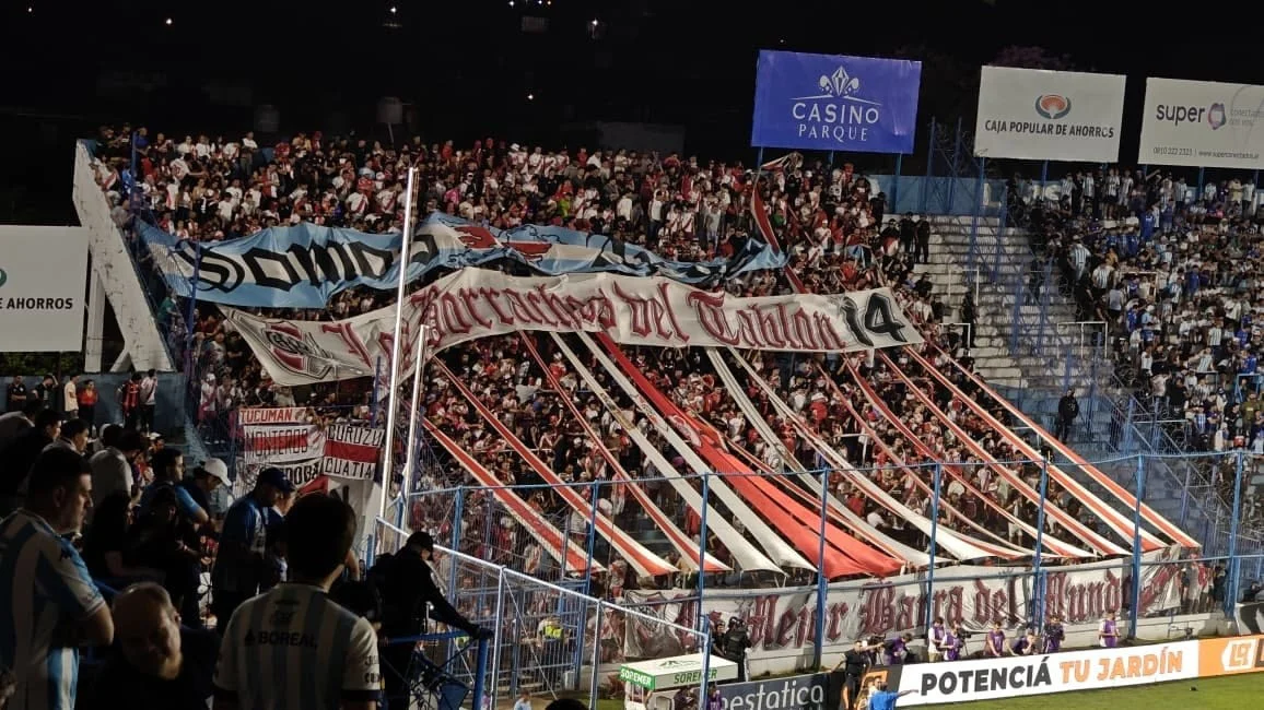 hinchada river en tucumán2